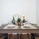 Apartmán Elegant In Rome-metro Just 5 Minutes Away *