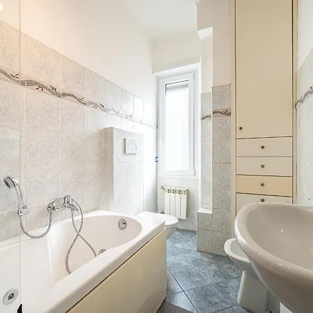 Elegant In Rome-metro Just 5 Minutes Away